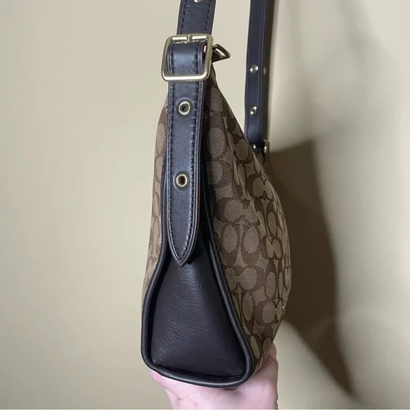 Coach Signature Small Dufflette in Signature Jacquard - Picture 8 of 13